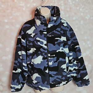 Interval | Aspen Zip Front Sherpa Jacket in Blue Camo